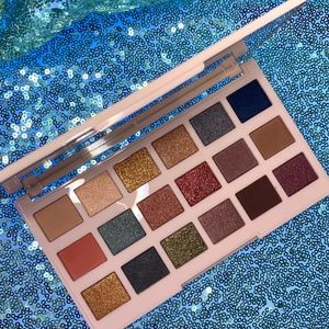 ‼️⚫️ BLACK FRIDAY SALE ⚫️‼️ Ciate EDITOR PALETTE - NEW ENGLAND